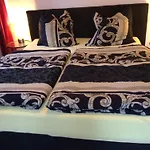 Welsh Dragon Ferienhaus Siedlung Schonwalde